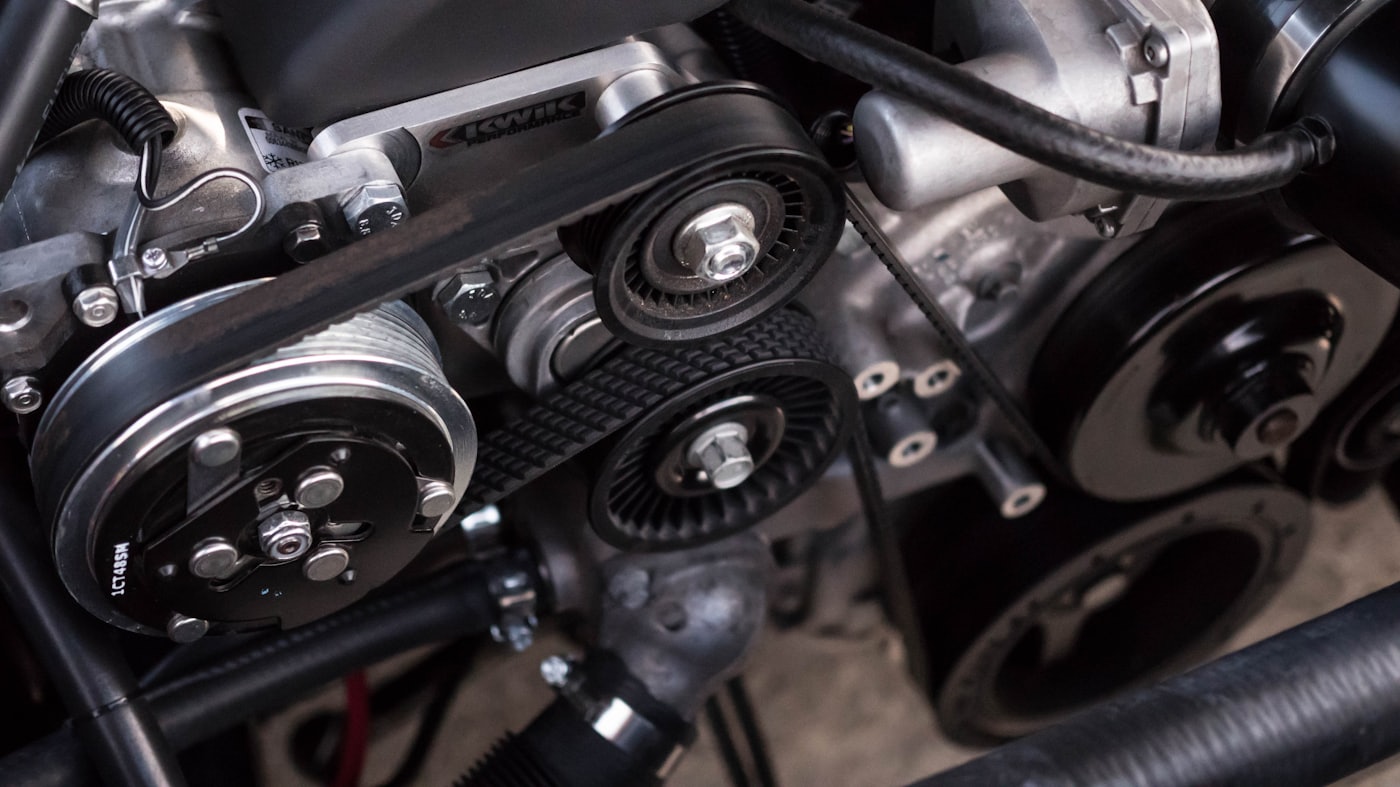 Motor de veículo, referência a peças automotivas